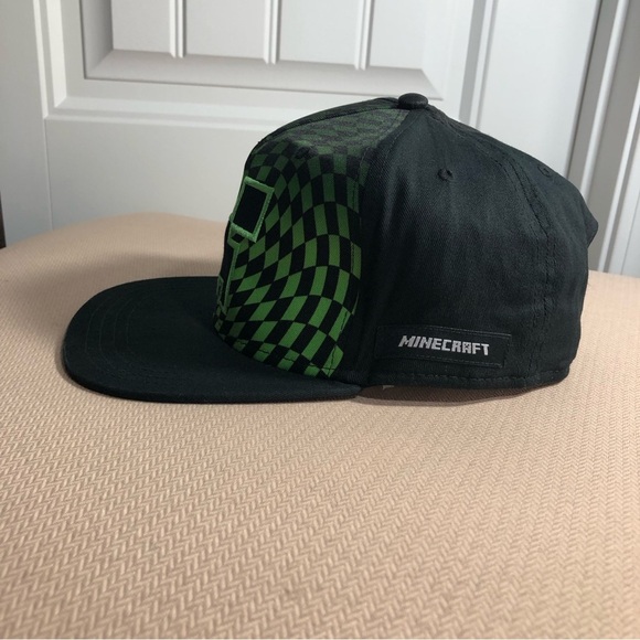 Minecraft Creeper Adjustable Snapback Green and Black Youth Hat Cap - Picture 3 of 9